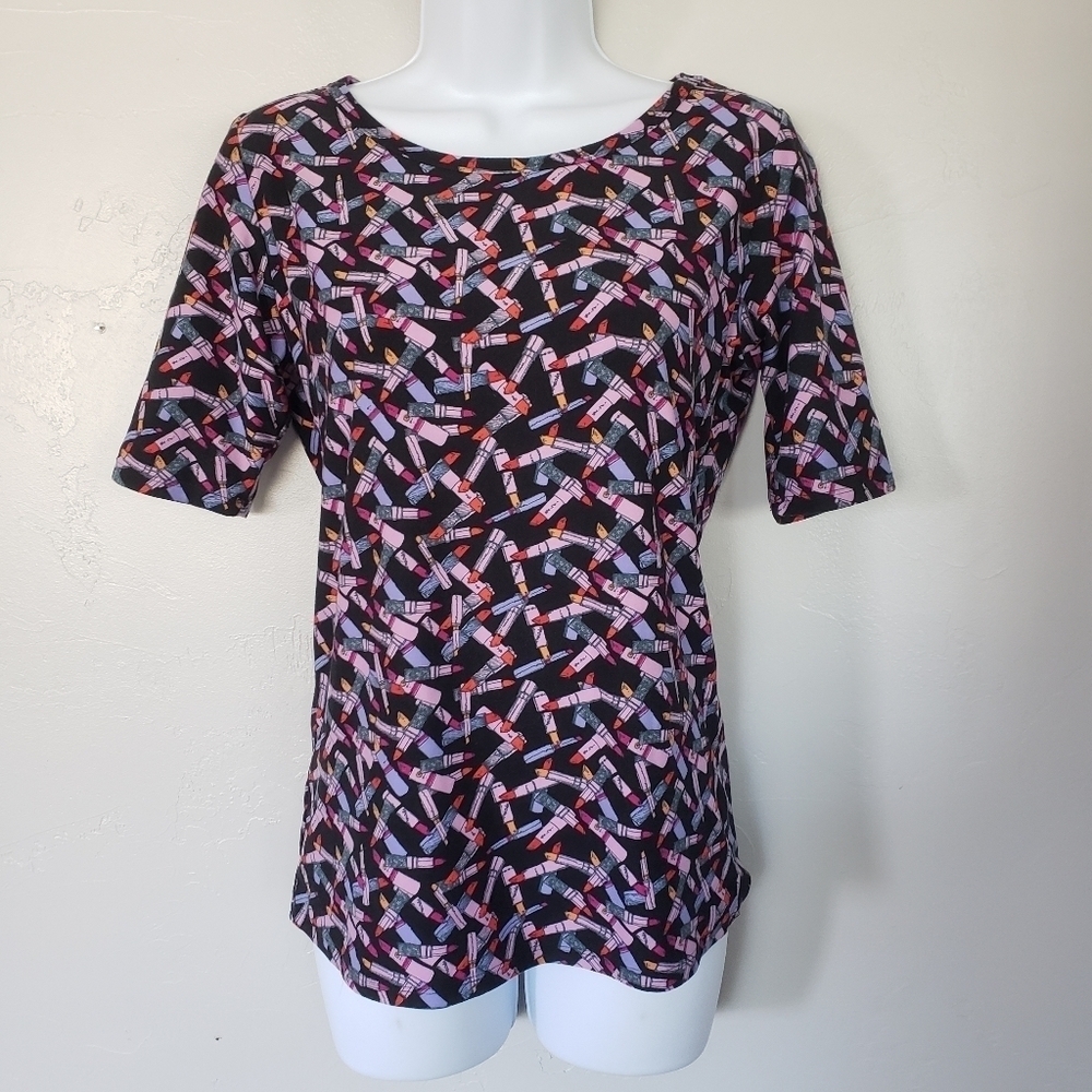 Lularoe Women's Small Lipstick Print Quarter Sleeve Top Black Pink Purple Makeup